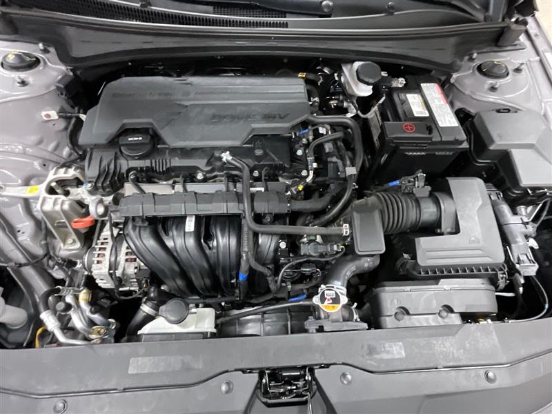 2023 HYUNDAI ELANTRA SE
