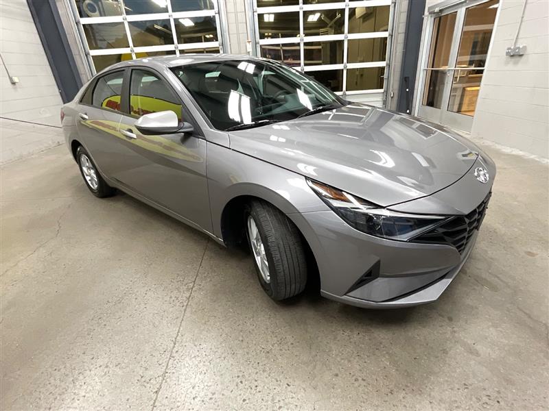 2023 HYUNDAI ELANTRA SE