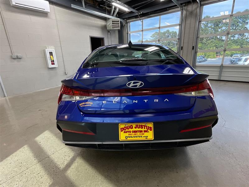 2024 HYUNDAI ELANTRA SEL