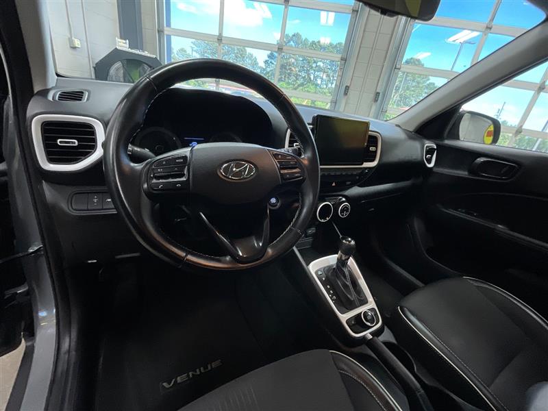 2022 HYUNDAI VENUE LIMITED