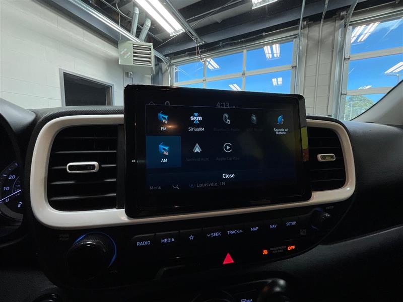 2022 HYUNDAI VENUE LIMITED