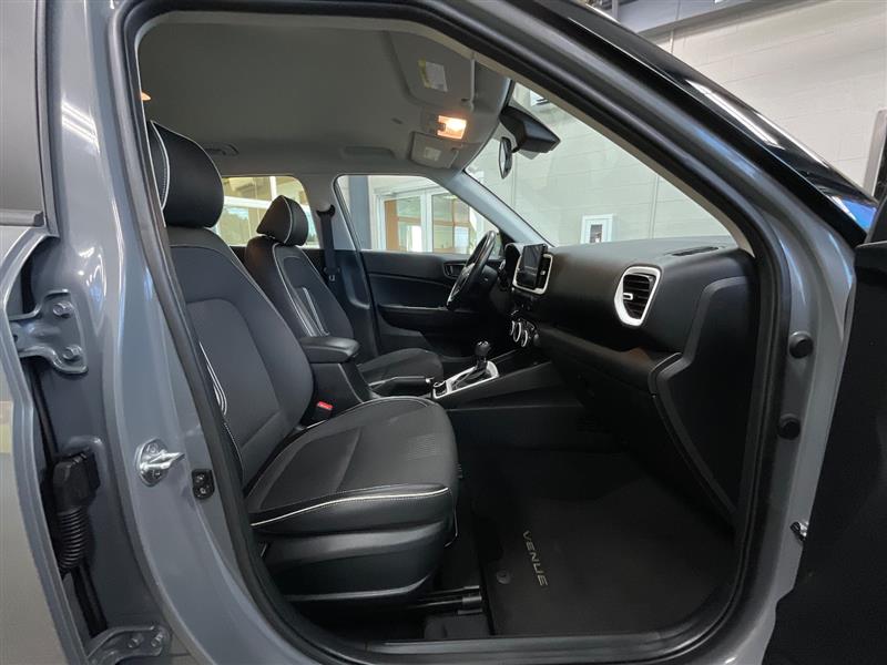 2022 HYUNDAI VENUE LIMITED