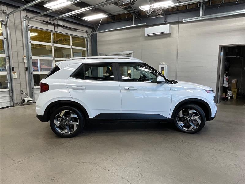 2021 HYUNDAI VENUE SEL