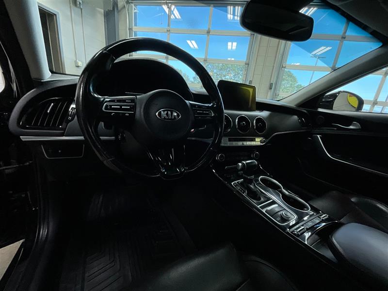 2018 KIA STINGER PREMIUM