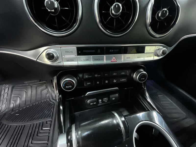 2018 KIA STINGER PREMIUM