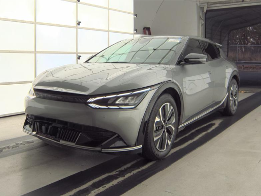 2023 Kia EV6 Wind's photo