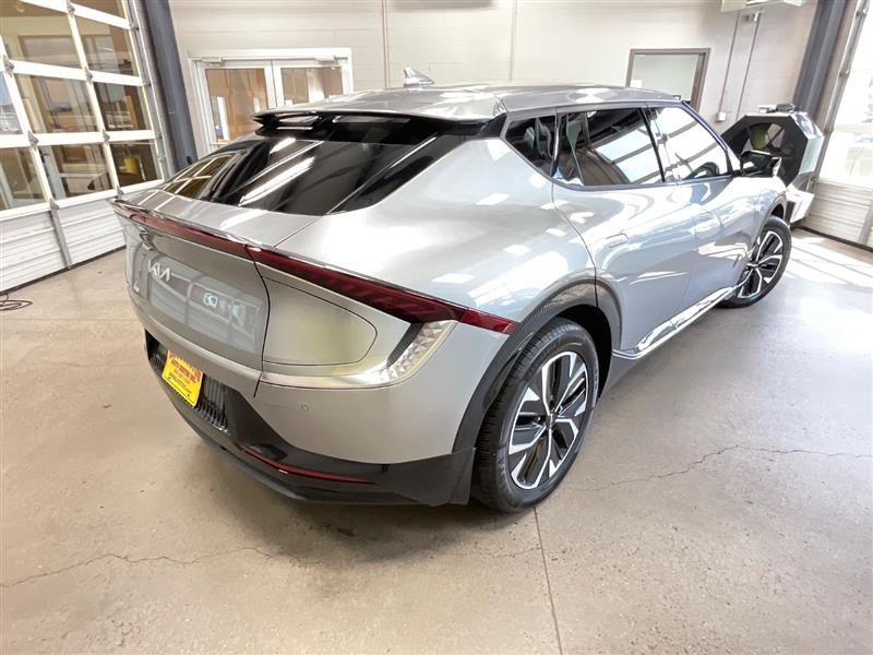2023 KIA EV6 WIND