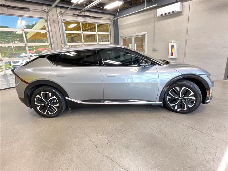 2023 KIA EV6 WIND