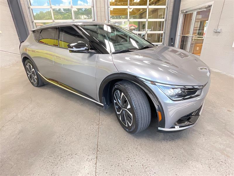 2023 KIA EV6 WIND