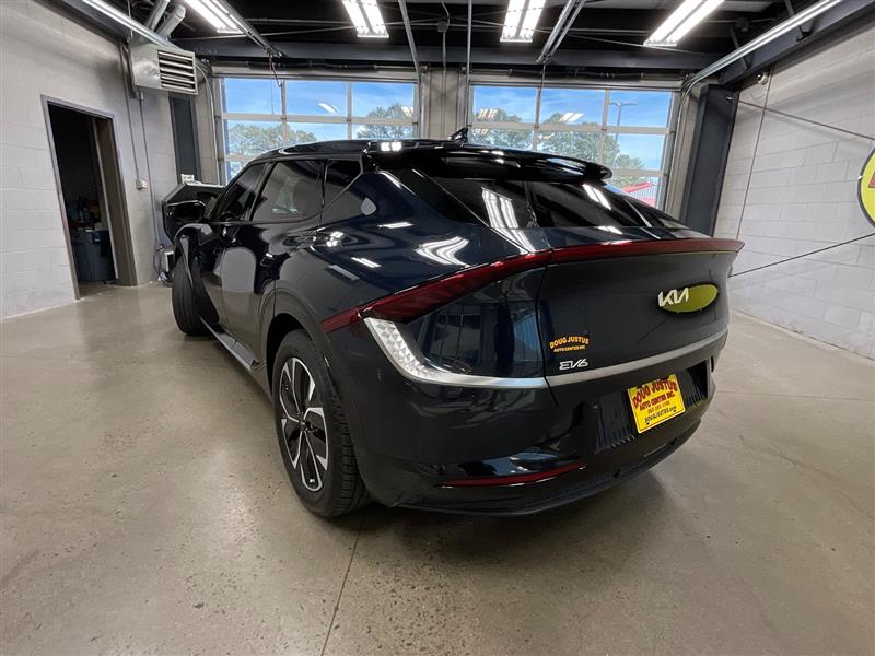 2023 KIA EV6 WIND