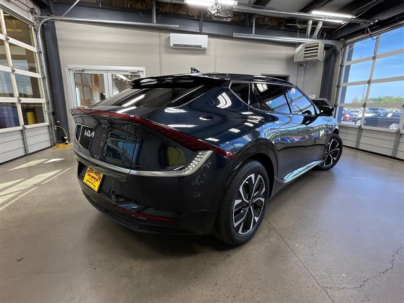 2023 KIA EV6 WIND