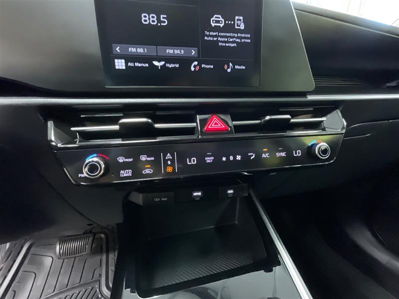 2025 KIA NIRO LX