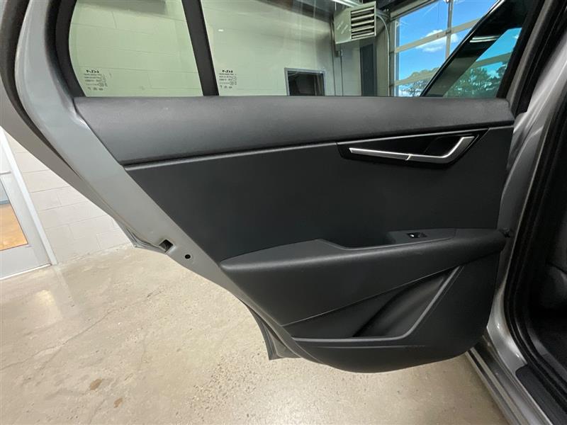 2025 KIA NIRO LX