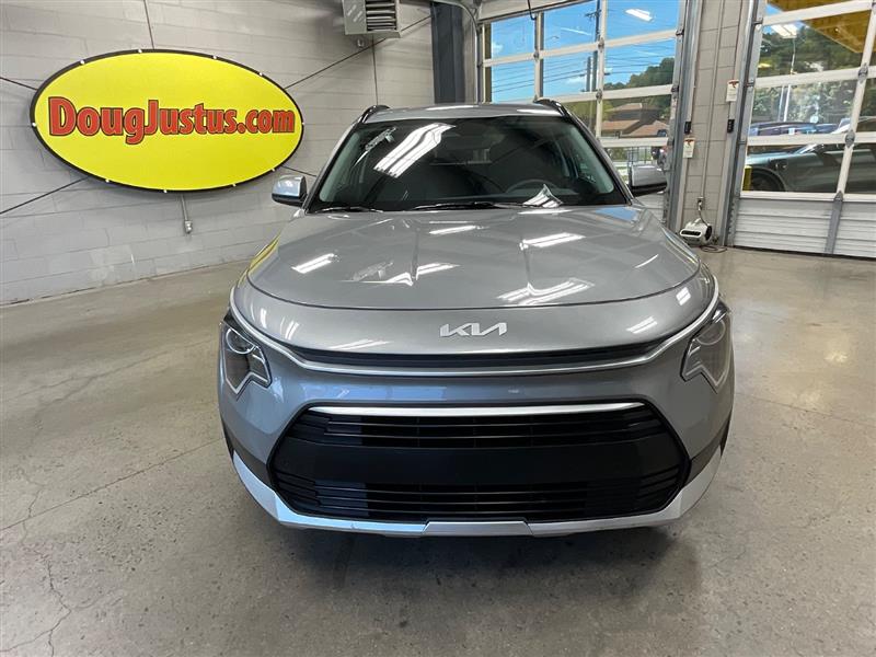 2025 KIA NIRO LX