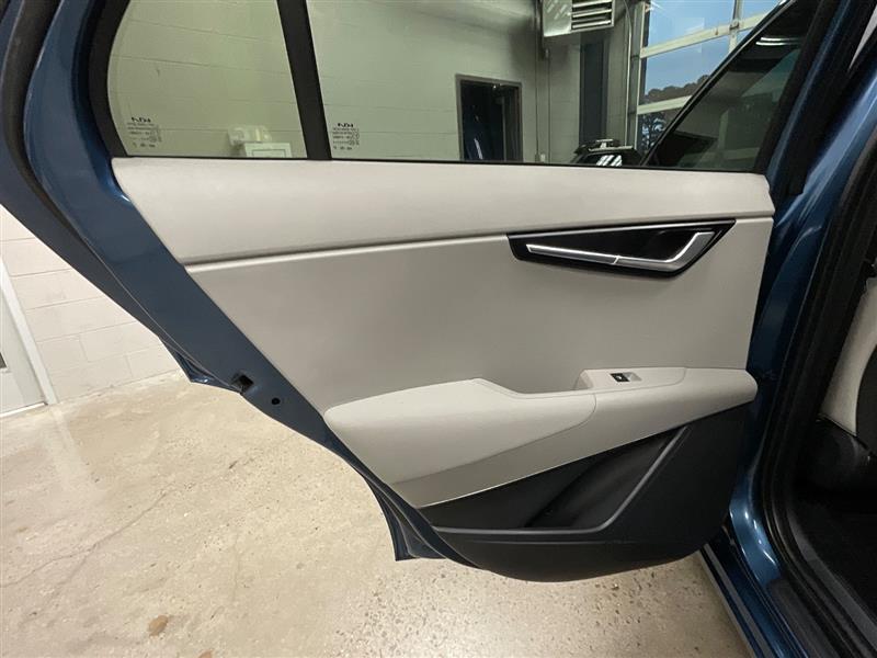 2023 KIA NIRO EV Wind
