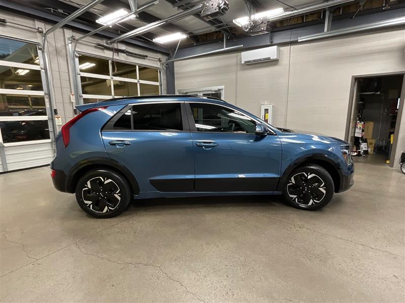 2023 KIA NIRO EV Wind