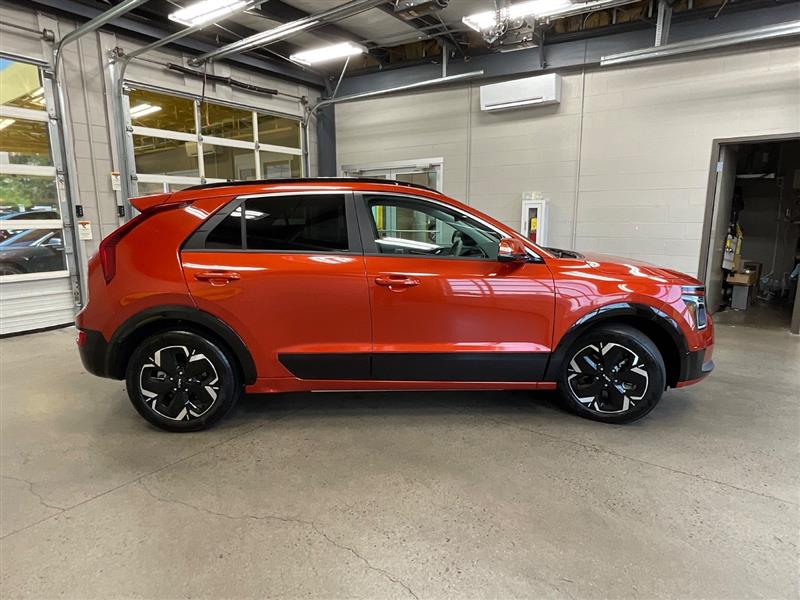 2023 KIA NIRO EV Wind