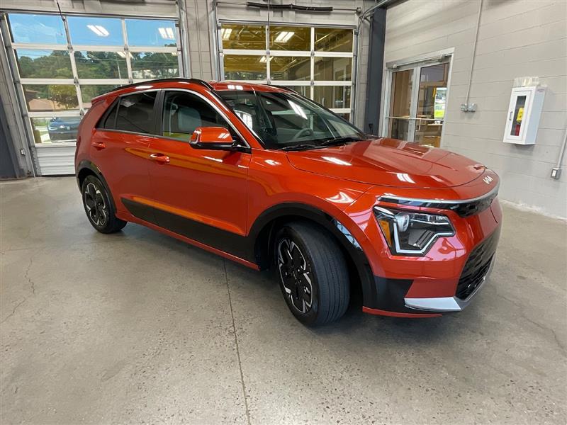 2023 KIA NIRO EV Wind