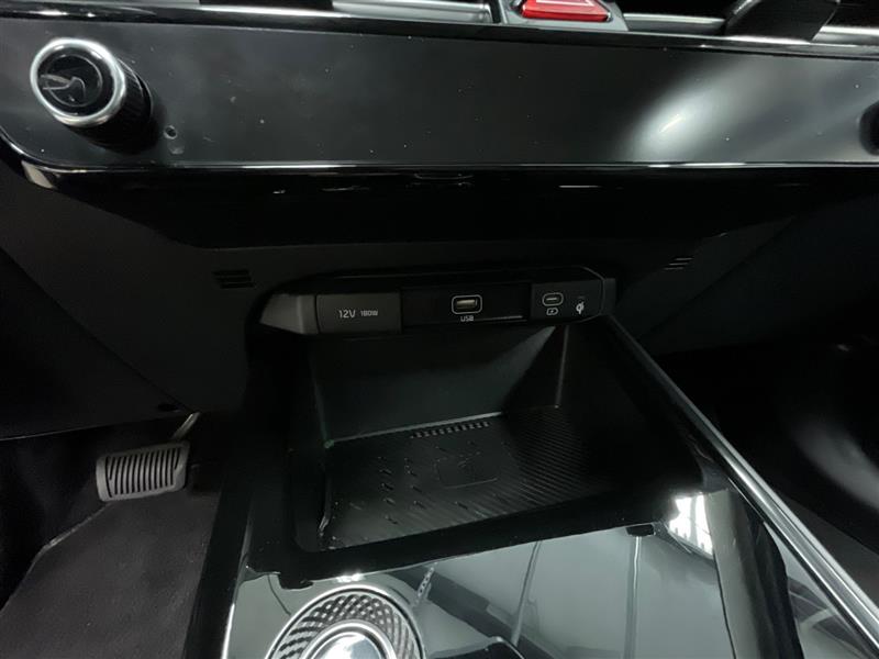 2023 KIA NIRO EV Wind