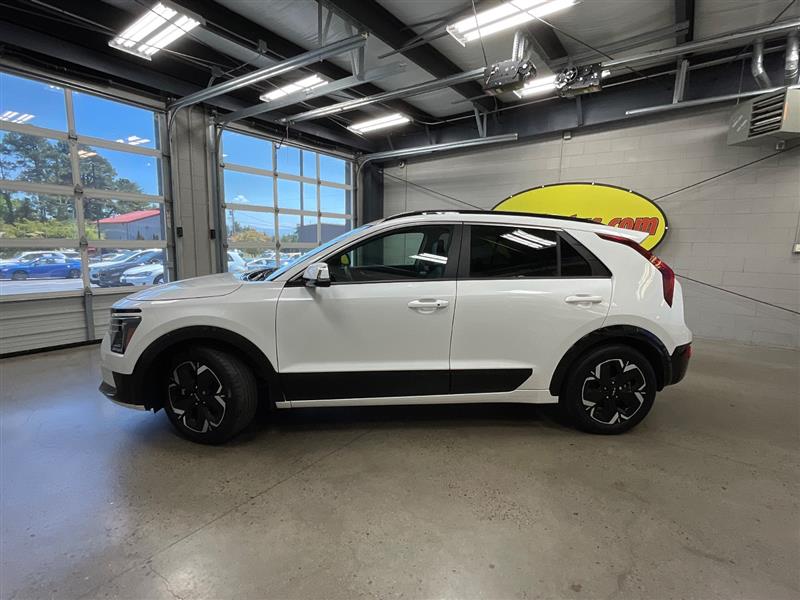 2023 KIA NIRO EV Wind