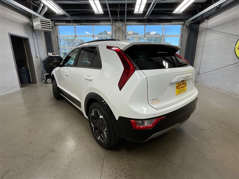 2023 KIA NIRO EV Wind