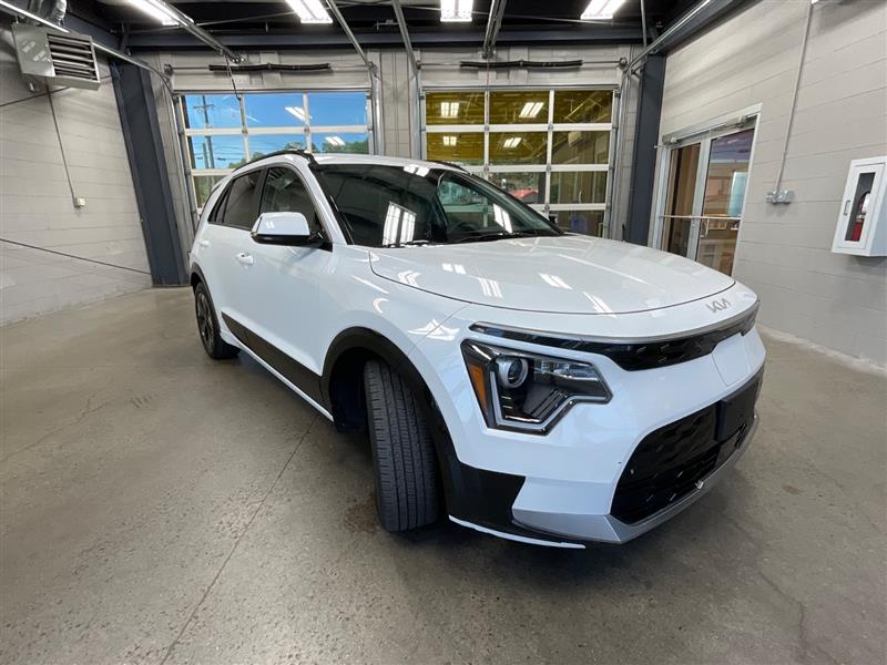 2023 KIA NIRO EV Wind