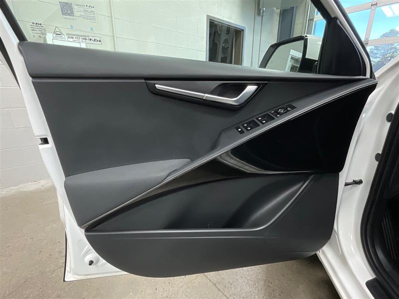 2023 KIA NIRO EV Wind