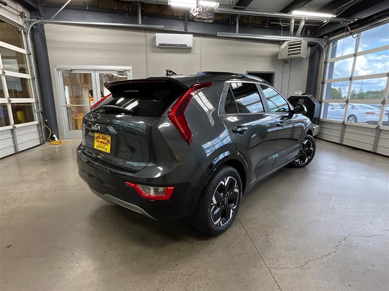 2023 KIA NIRO EV Wind