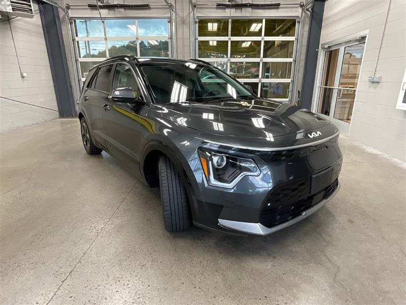 2023 KIA NIRO EV Wind