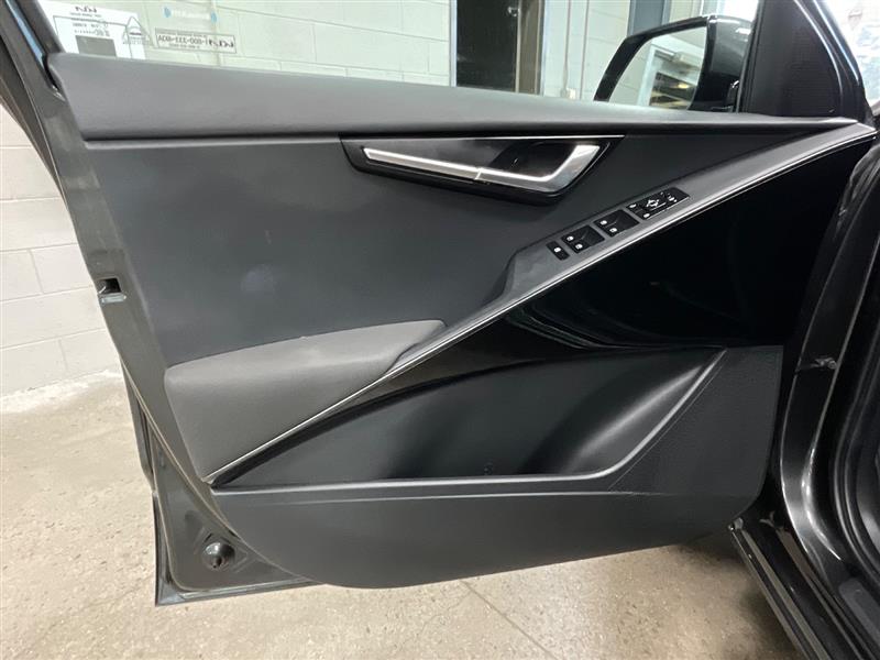 2023 KIA NIRO EV Wind