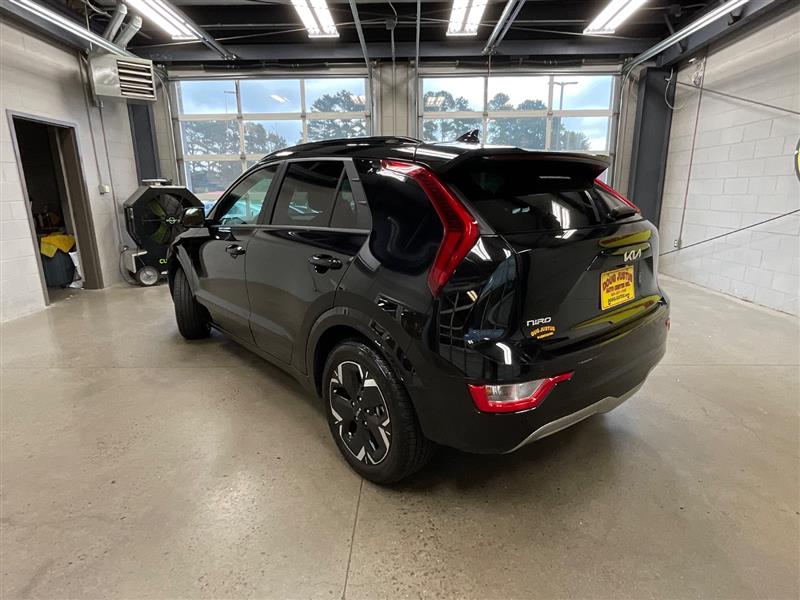 2024 KIA NIRO EV Wind