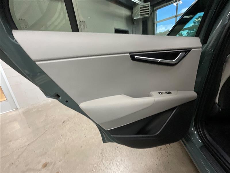 2023 KIA NIRO EV Wind