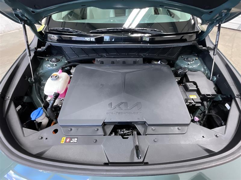 2023 KIA NIRO EV Wind