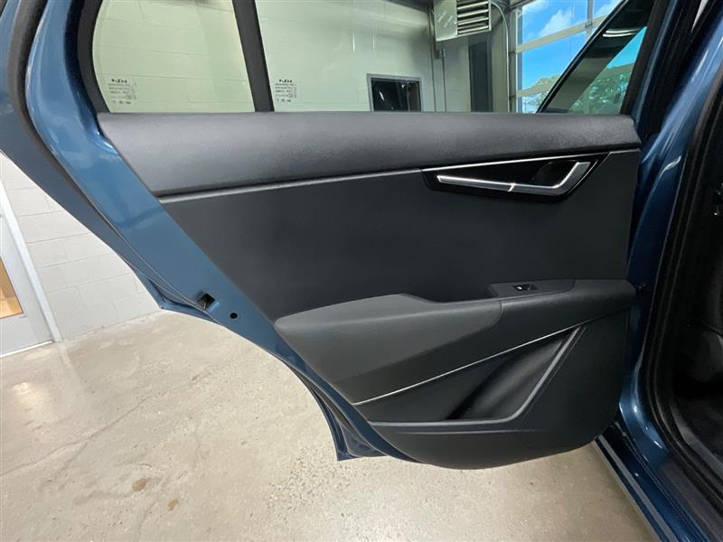 2024 KIA NIRO EV Wind