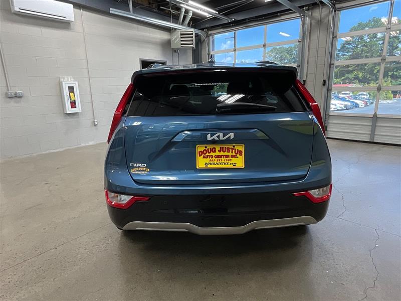 2024 KIA NIRO EV Wind