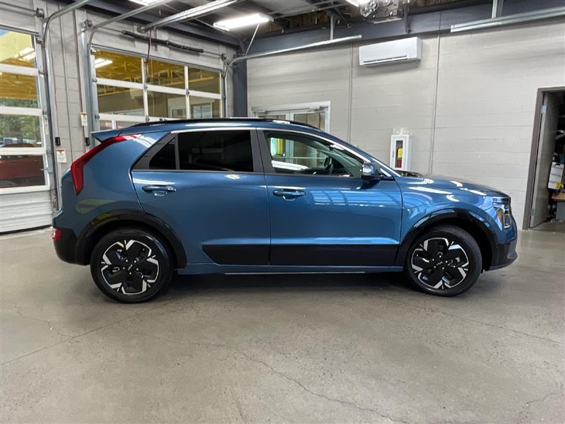 2024 KIA NIRO EV Wind