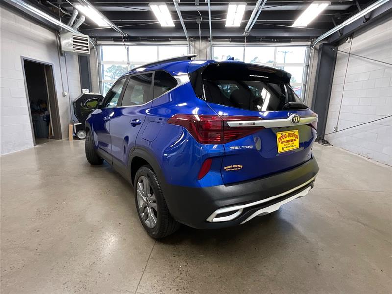 2021 KIA SELTOS S