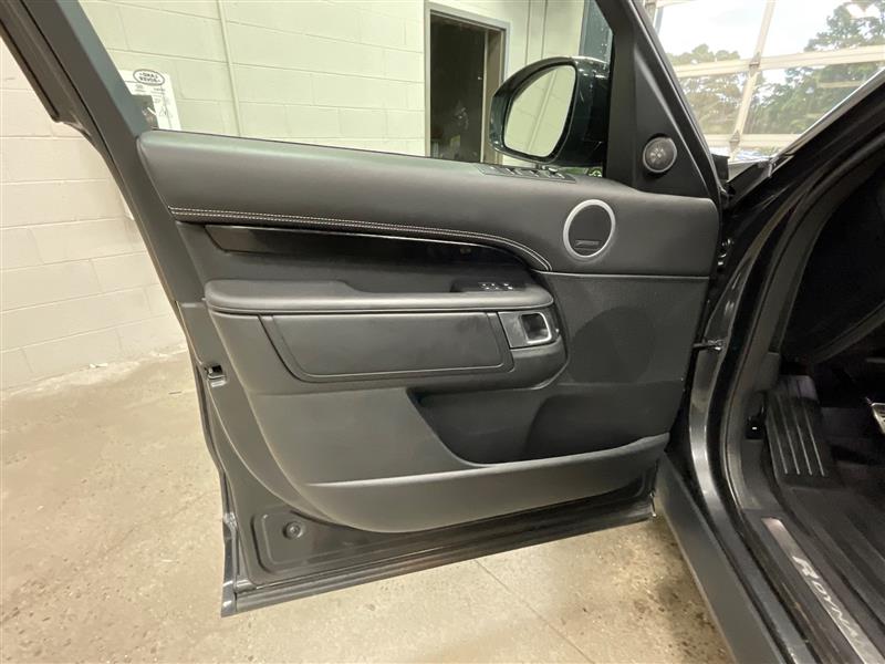 2022 LAND ROVER DISCOVERY P360 S R-Dynamic