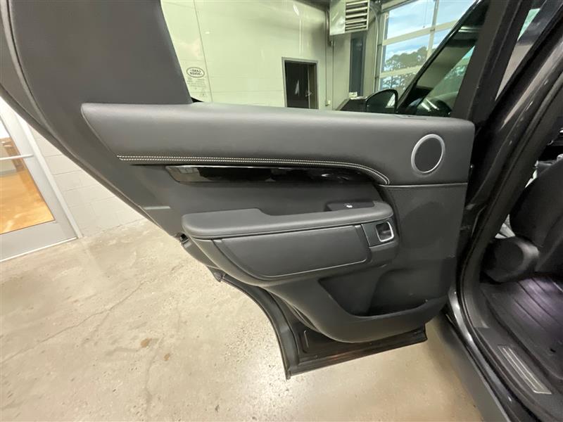 2022 LAND ROVER DISCOVERY P360 S R-Dynamic