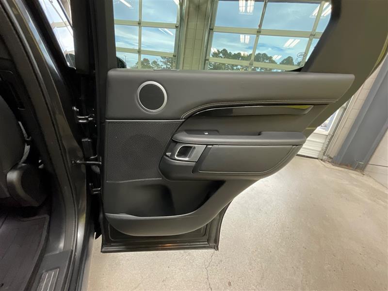 2022 LAND ROVER DISCOVERY P360 S R-Dynamic