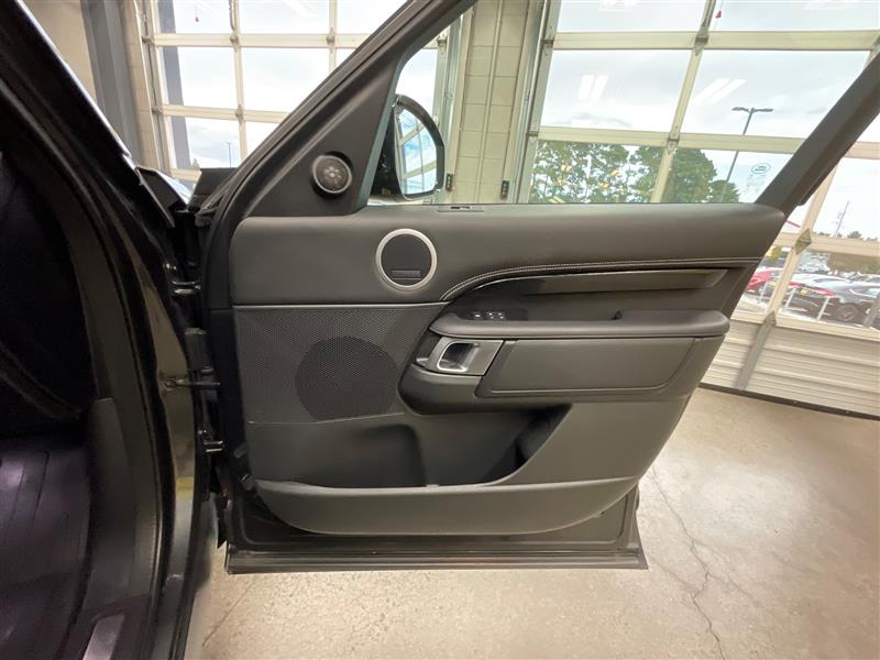 2022 LAND ROVER DISCOVERY P360 S R-Dynamic