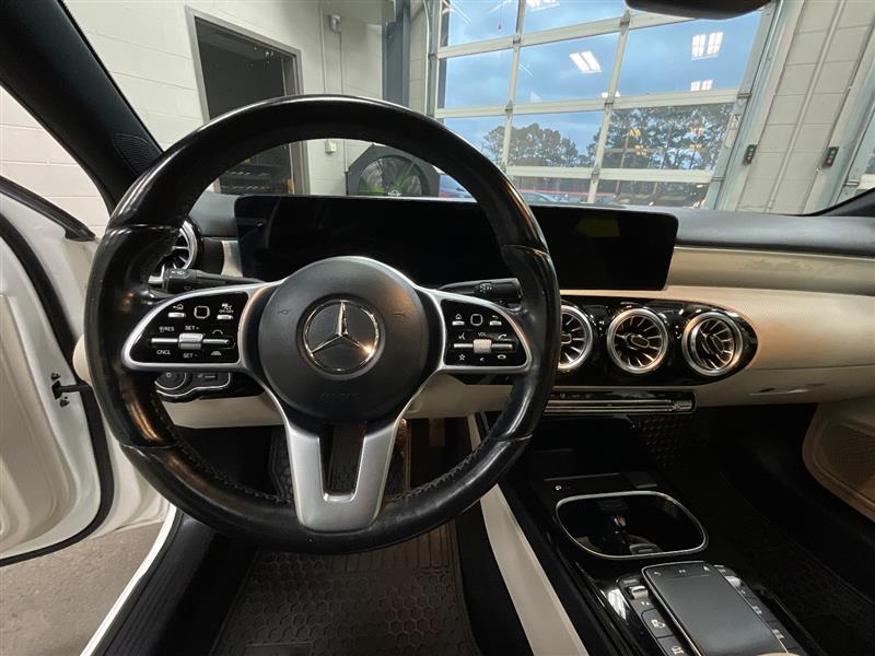 2022 MERCEDES-BENZ A-CLASS A 220