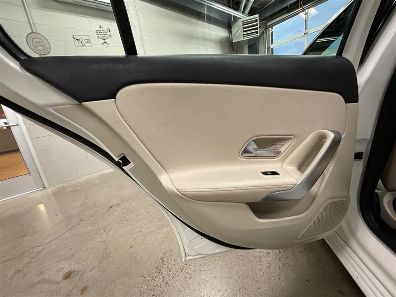 2022 MERCEDES-BENZ A-CLASS A 220