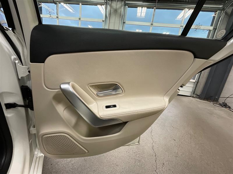 2022 MERCEDES-BENZ A-CLASS A 220