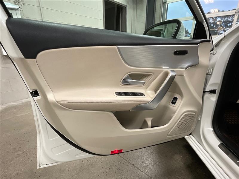 2022 MERCEDES-BENZ A-CLASS A 220