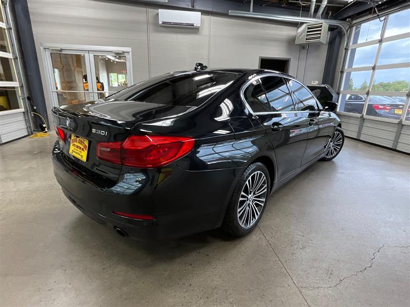 2019 BMW 5 SERIES 530i