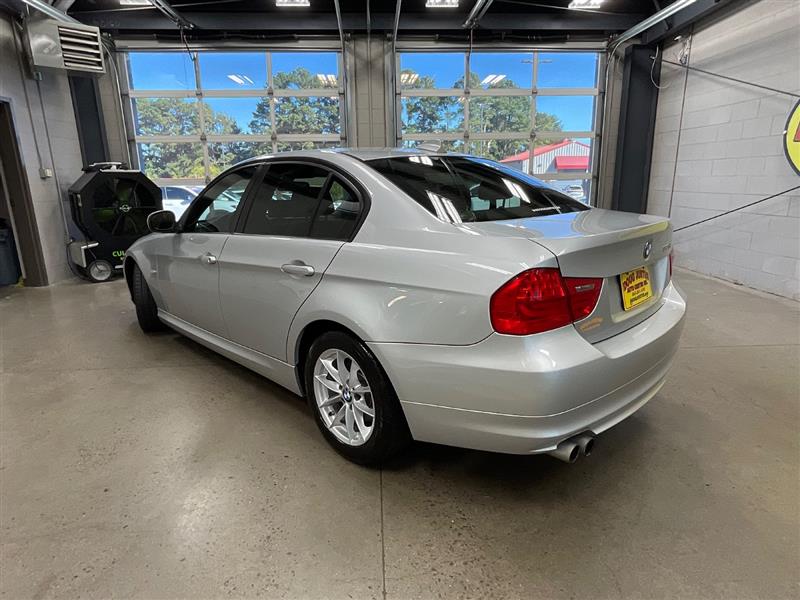 2010 BMW 3 SERIES 328i