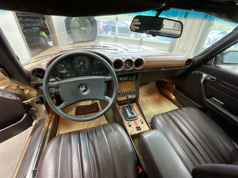 1985 MERCEDES-BENZ 380 SERIES 380SL