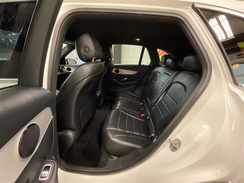 2019 MERCEDES-BENZ GLC300 