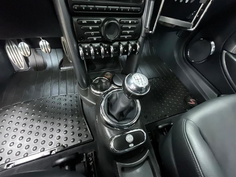 2006 MINI COOPER S